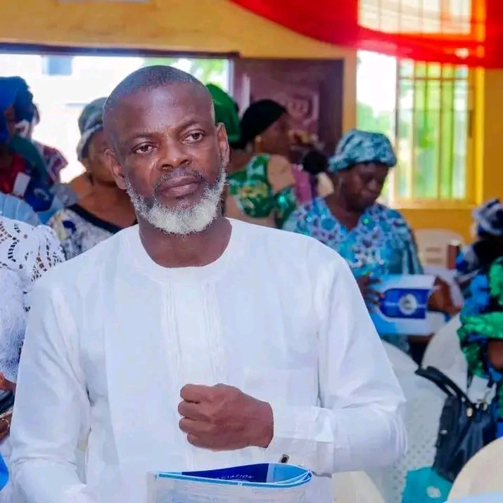 Olajide Tominsin (Street Bishop)