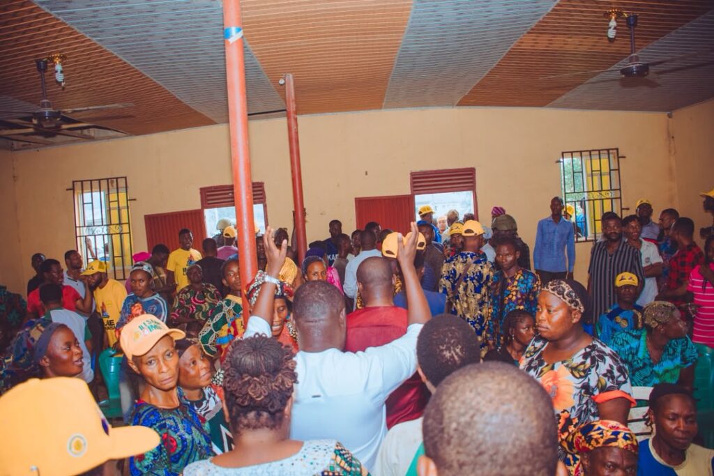 Former Apc Members In Erinmo-Ijesa